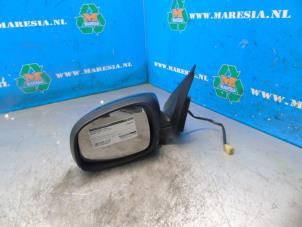 Gebruikte Buitenspiegel links Suzuki Swift (ZA/ZC/ZD1/2/3/9) 1.6 Sport VVT 16V Prijs € 36,75 Margeregeling aangeboden door Maresia Auto Recycling B.V.