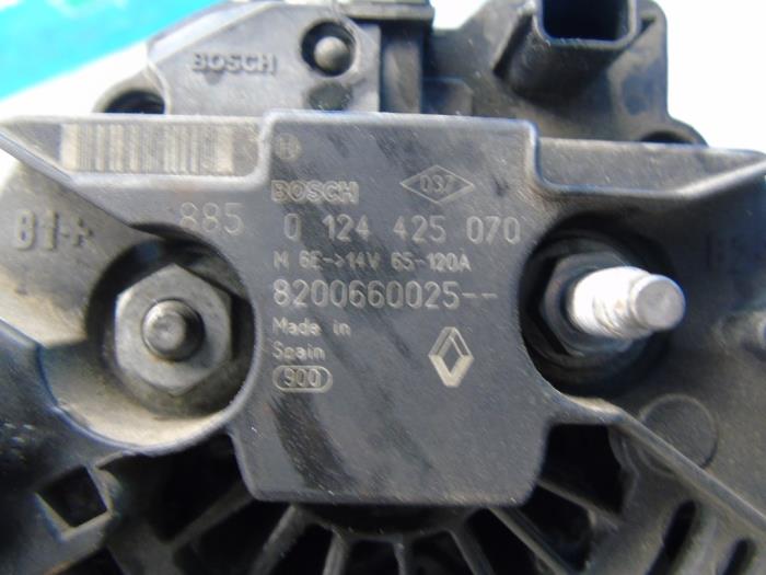 Dynamo van een Renault Modus/Grand Modus (JP) 1.6 16V 2008