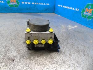 Gebruikte ABS Pomp Renault Modus/Grand Modus (JP) 1.6 16V Prijs € 52,50 Margeregeling aangeboden door Maresia Auto Recycling B.V.