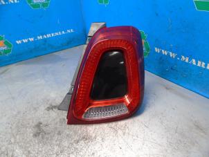Gebruikte Achterlicht rechts Fiat 500 (312) 1.0 Hybrid Prijs € 115,50 Margeregeling aangeboden door Maresia Auto Recycling B.V.