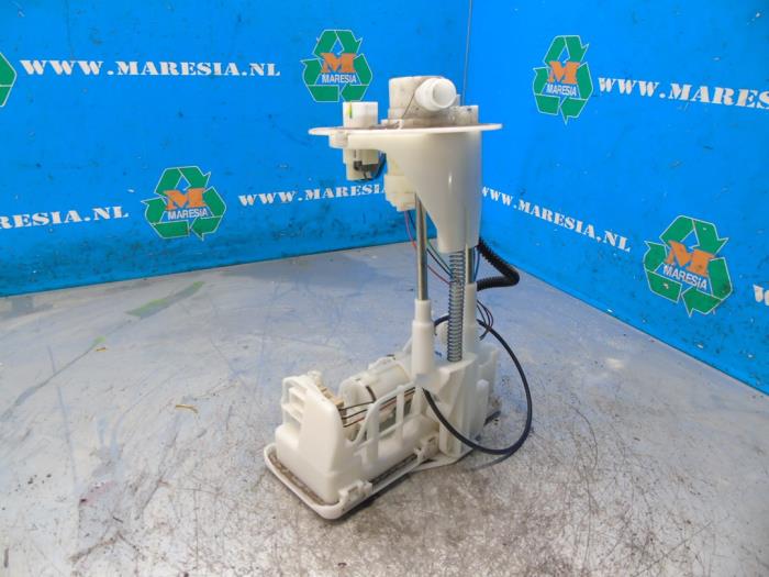 Gebruikte Tank element Pomp Toyota C-HR (X1,X5) 1.8 16V Hybrid Prijs € 105,00 Margeregeling aangeboden door Maresia Auto Recycling B.V.