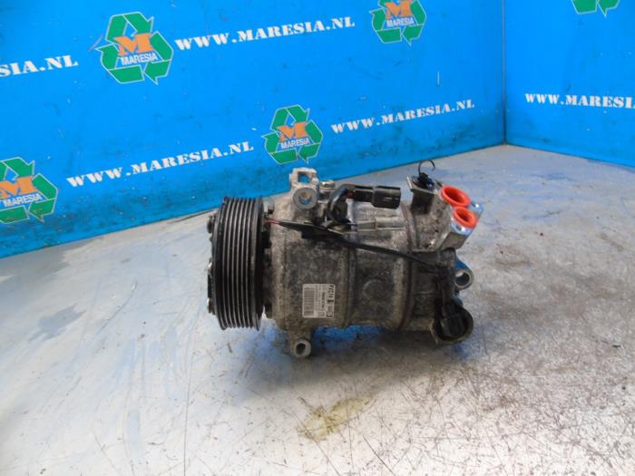 Gebruikte Aircopomp Renault Megane IV Estate (RFBK) 1.3 TCE 140 16V Prijs € 105,00 Margeregeling aangeboden door Maresia Auto Recycling B.V.