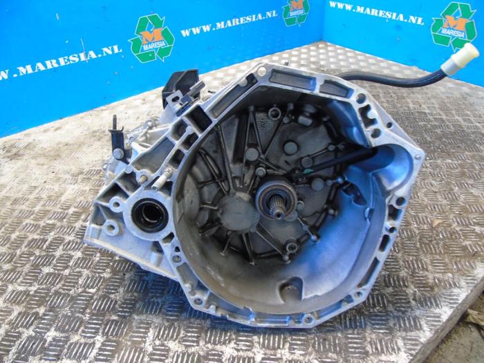 Gebruikte Versnellingsbak Renault Express 1.5 dCi 95 Prijs € 1.050,00 Margeregeling aangeboden door Maresia Auto Recycling B.V.