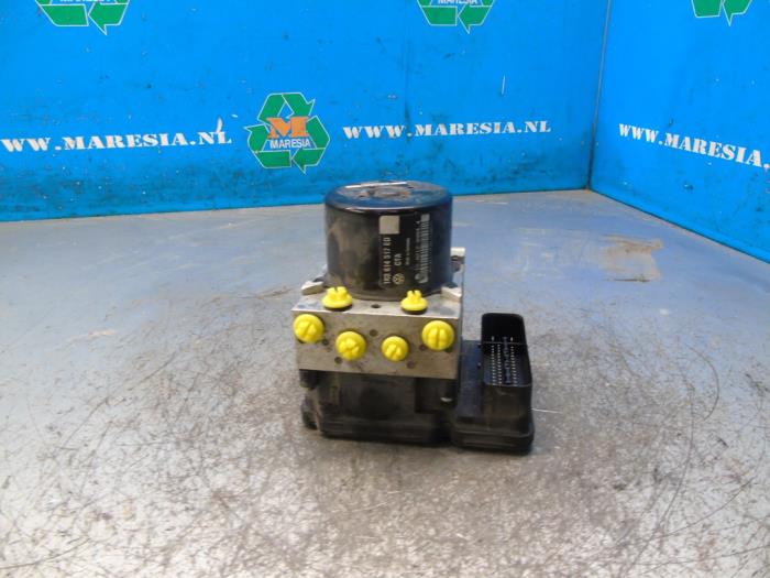 Gebruikte ABS Pomp Volkswagen Caddy III (2KA,2KH,2CA,2CH) 1.2 TSI Prijs € 183,75 Margeregeling aangeboden door Maresia Auto Recycling B.V.