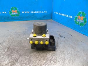 Gebruikte ABS Pomp Ford Transit 2.0 TDCi 16V Eco Blue 130 Prijs € 262,50 Margeregeling aangeboden door Maresia Auto Recycling B.V.