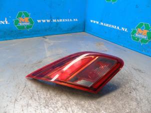 Gebruikte Achterlicht links Opel Corsa E 1.2 16V Prijs € 26,25 Margeregeling aangeboden door Maresia Auto Recycling B.V.