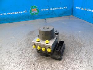 Gebruikte ABS Pomp Opel Corsa E 1.2 16V Prijs € 42,00 Margeregeling aangeboden door Maresia Auto Recycling B.V.