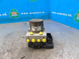 Gebruikte ABS Pomp Opel Crossland (X) 1.2 Turbo 12V Prijs € 183,75 Margeregeling aangeboden door Maresia Auto Recycling B.V.