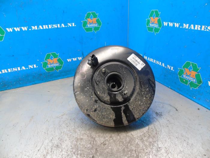 Gebruikte Rembol Renault Megane IV Estate (RFBK) 1.3 TCE 140 16V Prijs € 94,50 Margeregeling aangeboden door Maresia Auto Recycling B.V.