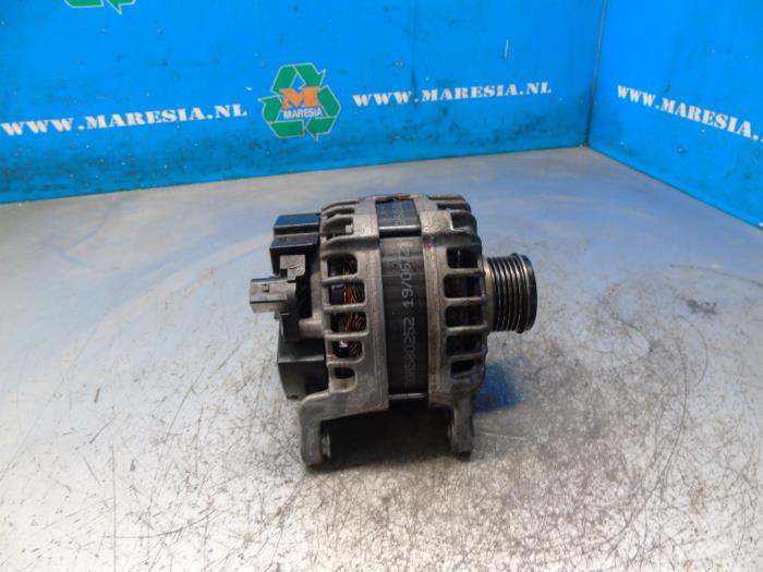 Gebruikte Alternator Iveco New Daily VI 35C18,35S18,40C18,50C18,60C18,65C18,70C18 Prijs € 183,75 Margeregeling aangeboden door Maresia Auto Recycling B.V.