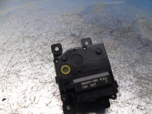 Gebruikte Kachelklep Motor Toyota Yaris III (P13) 1.0 12V VVT-i Prijs € 31,50 Margeregeling aangeboden door Maresia Auto Recycling B.V.