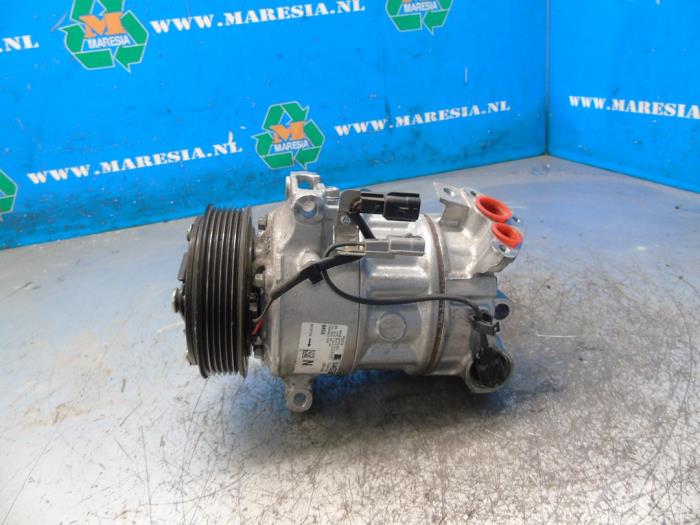 Gebruikte Aircopomp Renault Kangoo Express (RFK) 1.5 Blue dCi 95 Prijs € 168,00 Margeregeling aangeboden door Maresia Auto Recycling B.V.