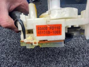 Gebruikte Combischakelaar Stuurkolom Kia Rio (DC22/24) 1.3 Prijs € 68,25 Margeregeling aangeboden door Maresia Auto Recycling B.V.