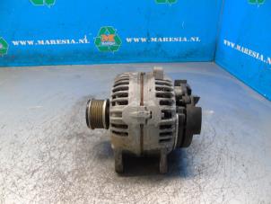 Gebruikte Dynamo Renault Kangoo Be Bop (KW) 1.5 dCi 90 FAP Prijs € 147,00 Margeregeling aangeboden door Maresia Auto Recycling B.V.