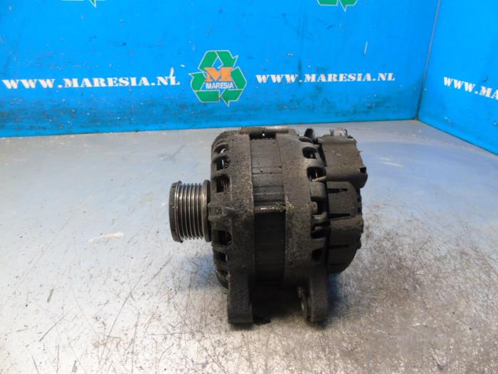 Gebruikte Alternator Opel Crossland (X) 1.2 Turbo 12V Prijs € 78,75 Margeregeling aangeboden door Maresia Auto Recycling B.V.
