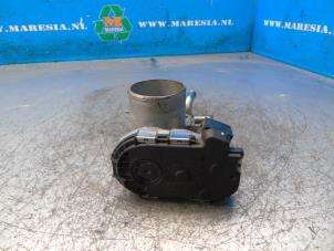 Gebruikte Gasklephuis Hyundai i20 (GBB) 1.2i 16V Prijs € 78,75 Margeregeling aangeboden door Maresia Auto Recycling B.V.