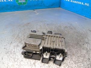 Gebruikte Start/Stop computer Opel Crossland (X) 1.2 Turbo 12V Euro 6 Prijs € 57,75 Margeregeling aangeboden door Maresia Auto Recycling B.V.