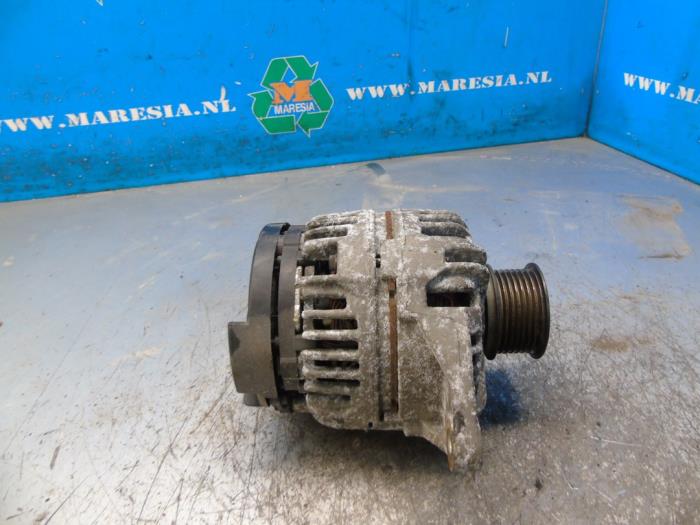 Gebruikte Dynamo Iveco New Daily IV Prijs € 26,25 Margeregeling aangeboden door Maresia Auto Recycling B.V.