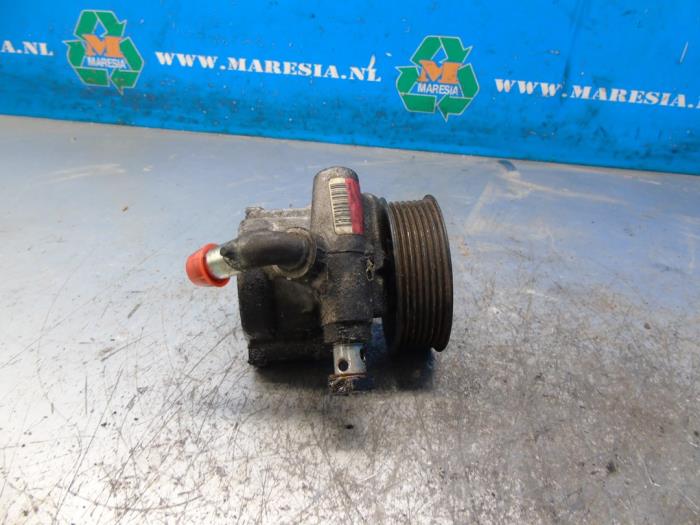 Gebruikte Servopomp Iveco New Daily IV Prijs € 99,75 Margeregeling aangeboden door Maresia Auto Recycling B.V.