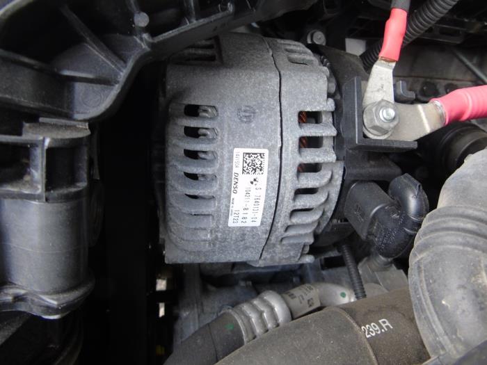 Gebruikte Dynamo BMW 3 serie (F30) 320d 2.0 16V Prijs € 126,00 Margeregeling aangeboden door Maresia Auto Recycling B.V.