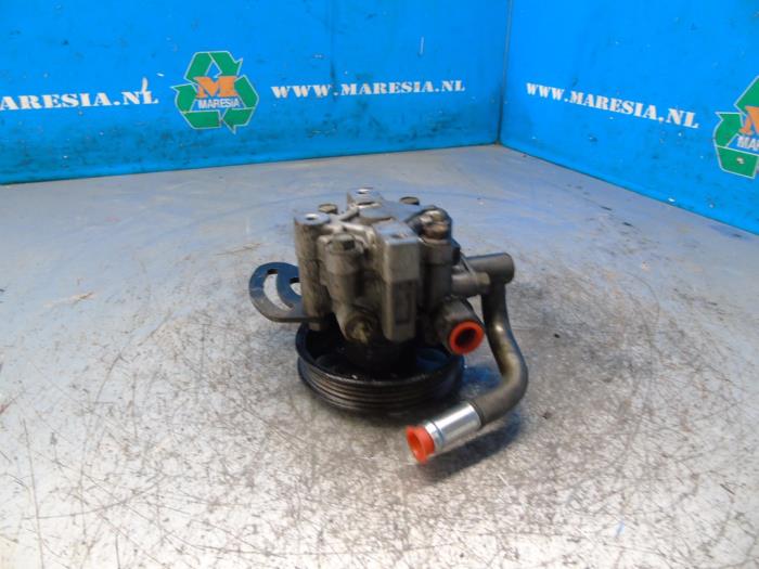 Gebruikte Pomp Servo Chevrolet Spark (M300) 1.0 16V Prijs € 36,75 Margeregeling aangeboden door Maresia Auto Recycling B.V.