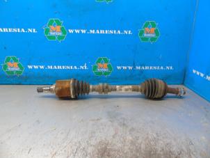 Gebruikte Aandrijfas links-voor Renault Kadjar (RFEH) 1.5 dCi DPF Prijs € 126,00 Margeregeling aangeboden door Maresia Auto Recycling B.V.