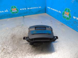 Gebruikte Head-up display Mazda 6 SportBreak (GJ/GH/GL) 2.0 SkyActiv-G 165 16V Prijs op aanvraag aangeboden door Maresia Auto Recycling B.V.