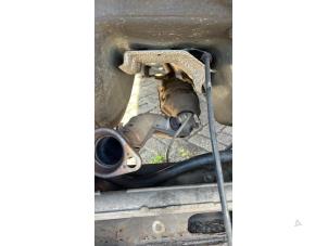Gebruikte Katalysator Nissan Qashqai (J10) 2.0 16V Prijs € 262,50 Margeregeling aangeboden door Maresia Auto Recycling B.V.