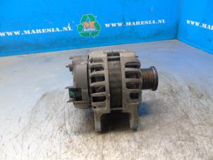 Gebruikte Dynamo Renault Clio IV (5R) 0.9 Energy TCE 90 12V Prijs € 42,00 Margeregeling aangeboden door Maresia Auto Recycling B.V.