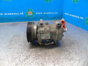 Gebruikte Aircopomp Renault Twingo II (CN) 1.2 16V Prijs € 78,75 Margeregeling aangeboden door Maresia Auto Recycling B.V.