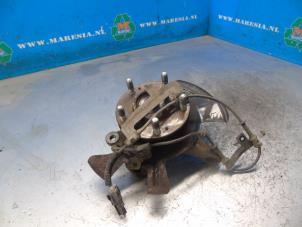 Gebruikte Asschenkel links-voor Hyundai iX20 (JC) 1.4i 16V Prijs € 57,75 Margeregeling aangeboden door Maresia Auto Recycling B.V.