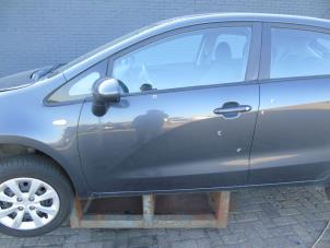 Gebruikte Portier 4Deurs links-voor Kia Rio III (UB) 1.1 CRDi VGT 12V Prijs € 262,50 Margeregeling aangeboden door Maresia Auto Recycling B.V.