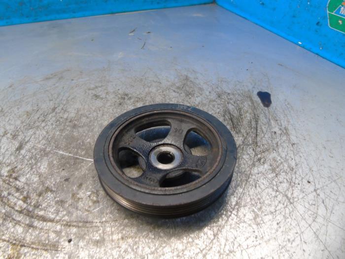 Gebruikte Poelie Krukas Hyundai i10 (F5) 1.2i 16V Prijs € 47,25 Margeregeling aangeboden door Maresia Auto Recycling B.V.