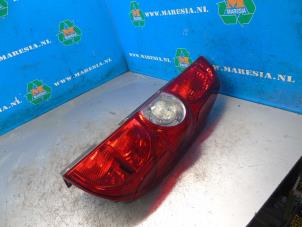 Gebruikte Achterlicht rechts Opel Combo 1.4 16V ecoFlex Prijs € 52,50 Margeregeling aangeboden door Maresia Auto Recycling B.V.