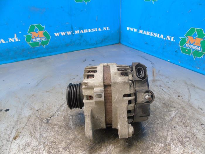 Gebruikte Dynamo Kia Rio III (UB) 1.1 CRDi VGT 12V Prijs € 57,75 Margeregeling aangeboden door Maresia Auto Recycling B.V.