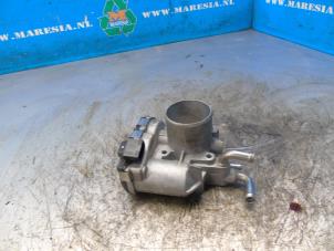 Gebruikte Gasklephuis Hyundai i20 (GBB) 1.2i 16V Prijs € 68,25 Margeregeling aangeboden door Maresia Auto Recycling B.V.