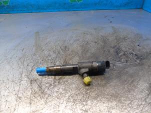 Gebruikte Verstuiver (diesel) Ford Transit Courier 1.5 TDCi 75 Prijs € 73,50 Margeregeling aangeboden door Maresia Auto Recycling B.V.