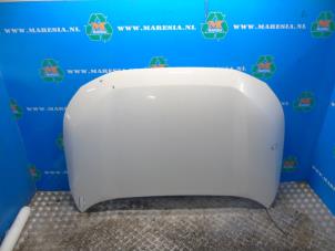 Gebruikte Motorkap Toyota RAV4 (A5) 2.5 Hybrid 16V AWD Prijs € 315,00 Margeregeling aangeboden door Maresia Auto Recycling B.V.