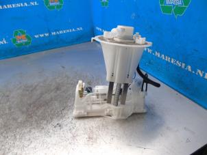 Gebruikte Tank element Pomp Toyota RAV4 (A5) 2.5 Hybrid 16V AWD Prijs € 120,75 Margeregeling aangeboden door Maresia Auto Recycling B.V.