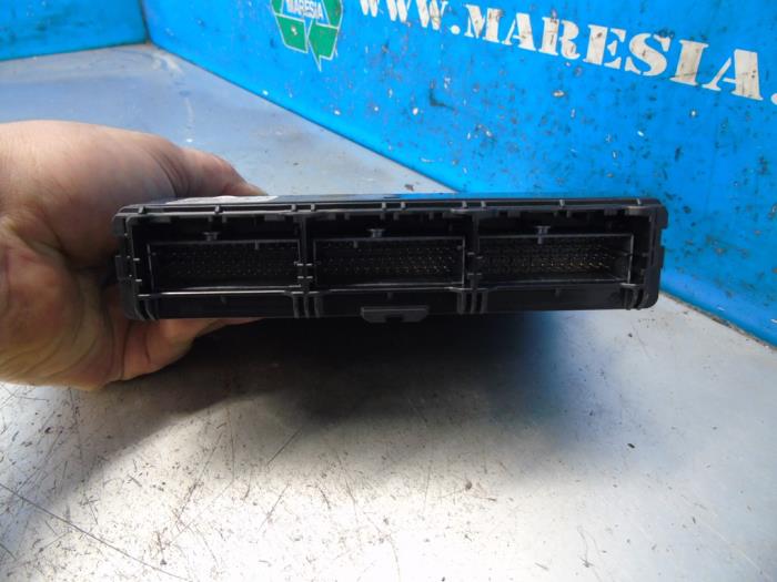 Computer Body Control van een Toyota RAV4 (A5) 2.5 Hybrid 16V AWD 2019