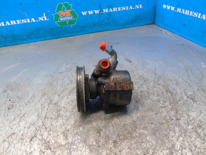Gebruikte Pomp Servo Opel Combo 1.4 16V ecoFlex Prijs € 78,75 Margeregeling aangeboden door Maresia Auto Recycling B.V.