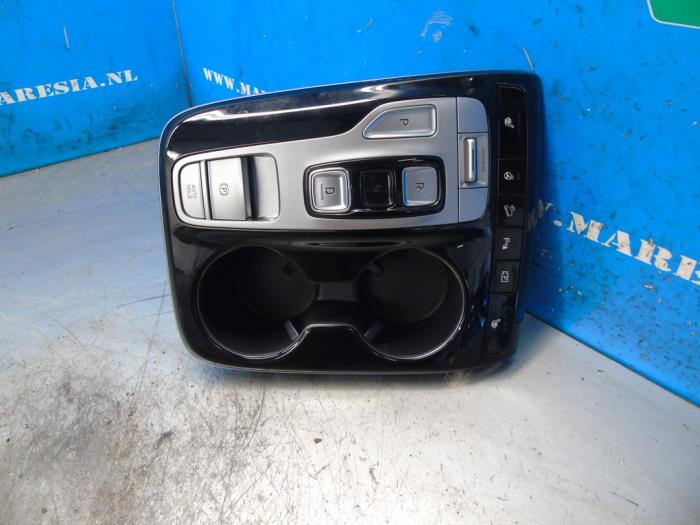 Gebruikte Pook Hyundai Tucson (NX) 1.6 T-GDI HEV Prijs € 157,50 Margeregeling aangeboden door Maresia Auto Recycling B.V.