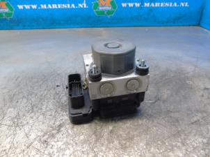 Gebruikte ABS Pomp Dacia Sandero II 0.9 TCE 12V Prijs € 157,50 Margeregeling aangeboden door Maresia Auto Recycling B.V.