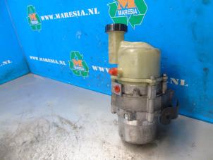 Gebruikte Stuurbekrachtiging Pomp Dacia Sandero II 0.9 TCE 12V Prijs € 183,75 Margeregeling aangeboden door Maresia Auto Recycling B.V.