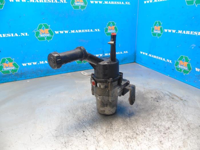 Gebruikte Pomp Servo Citroen Berlingo 1.6 Hdi, BlueHDI 75 Prijs € 210,00 Margeregeling aangeboden door Maresia Auto Recycling B.V.