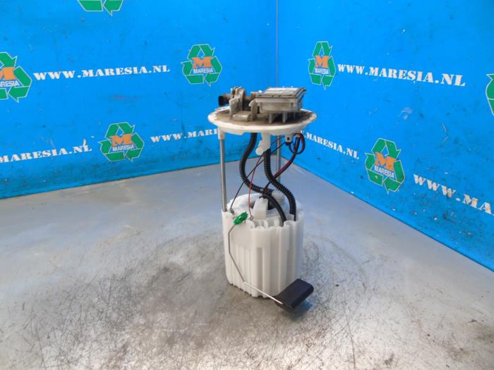 Gebruikte Tank element Pomp Hyundai Tucson (NX) 1.6 T-GDI HEV Prijs € 105,00 Margeregeling aangeboden door Maresia Auto Recycling B.V.