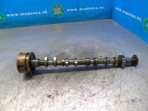 Gebruikte Nokkenas Hyundai iX35 (LM) 1.6 GDI 16V Prijs € 157,50 Margeregeling aangeboden door Maresia Auto Recycling B.V.