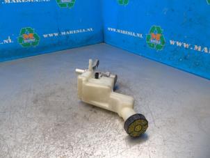 Gebruikte Hoofdremcilinder Nissan Micra (K14) 0.9 IG-T 12V Prijs € 68,25 Margeregeling aangeboden door Maresia Auto Recycling B.V.