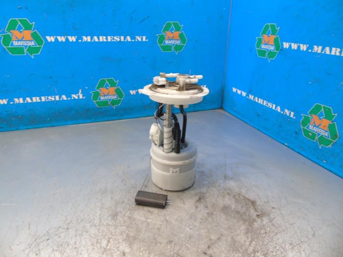 Gebruikte Tank element Pomp Nissan Micra (K14) 0.9 IG-T 12V Prijs € 105,00 Margeregeling aangeboden door Maresia Auto Recycling B.V.