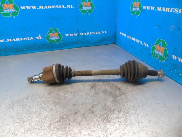 Gebruikte Steekas links-voor Ford Fiesta 6 (JA8) 1.6 16V Sport Prijs € 31,50 Margeregeling aangeboden door Maresia Auto Recycling B.V.